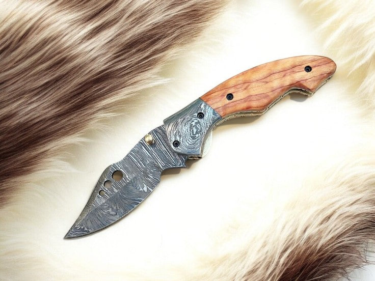 Handmade Damascus Folding Knife | Olivewood Handle