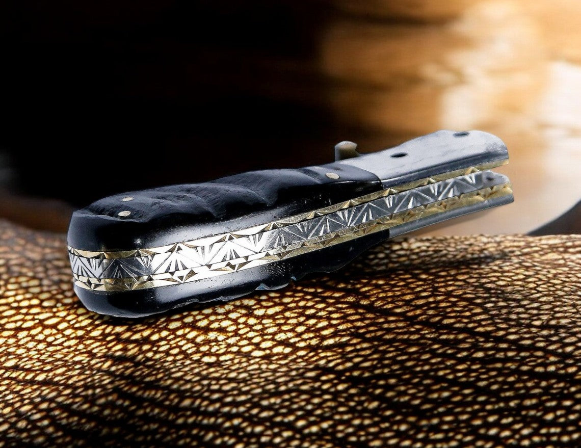 Handmade Damascus Pocket Knife – Sheep Horn Handle