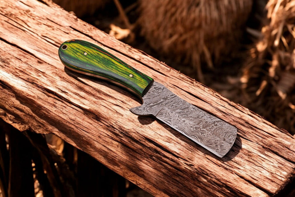 Handmade Bull Cutter Knife – Damascus Steel & Exotic Wood
