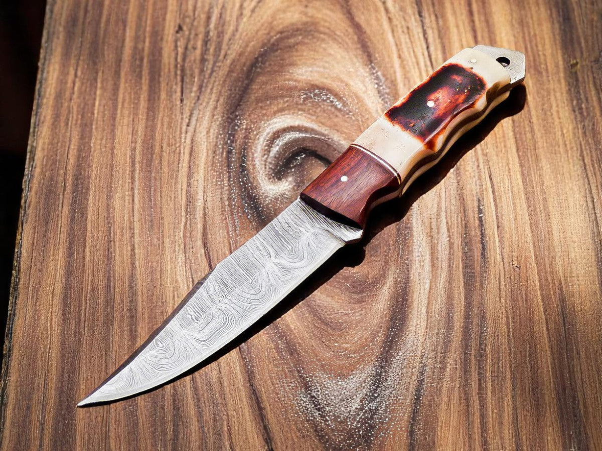 Custom Handmade Damascus Steel Hunting Knife