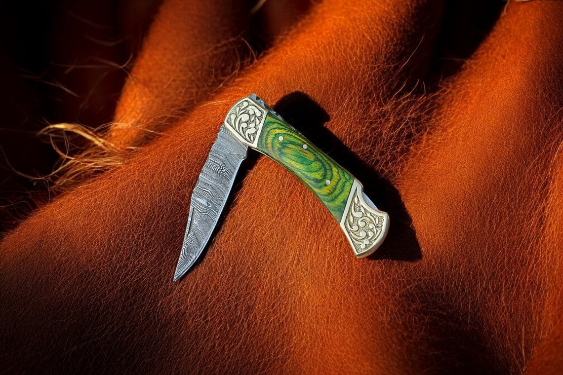 Handmade Damascus Folding Knife – Exotic Wood Handle