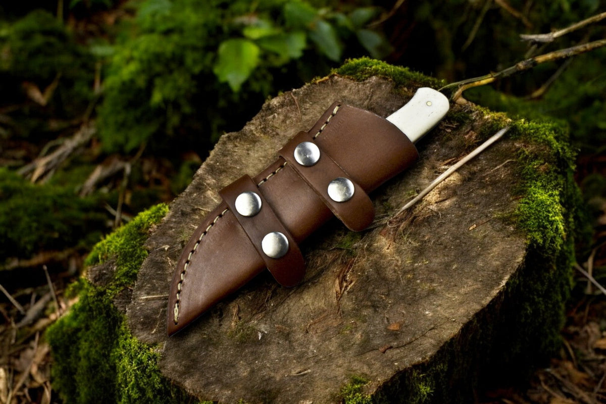 Handmade Damascus Steel Skinning Knife with Leather Sheath