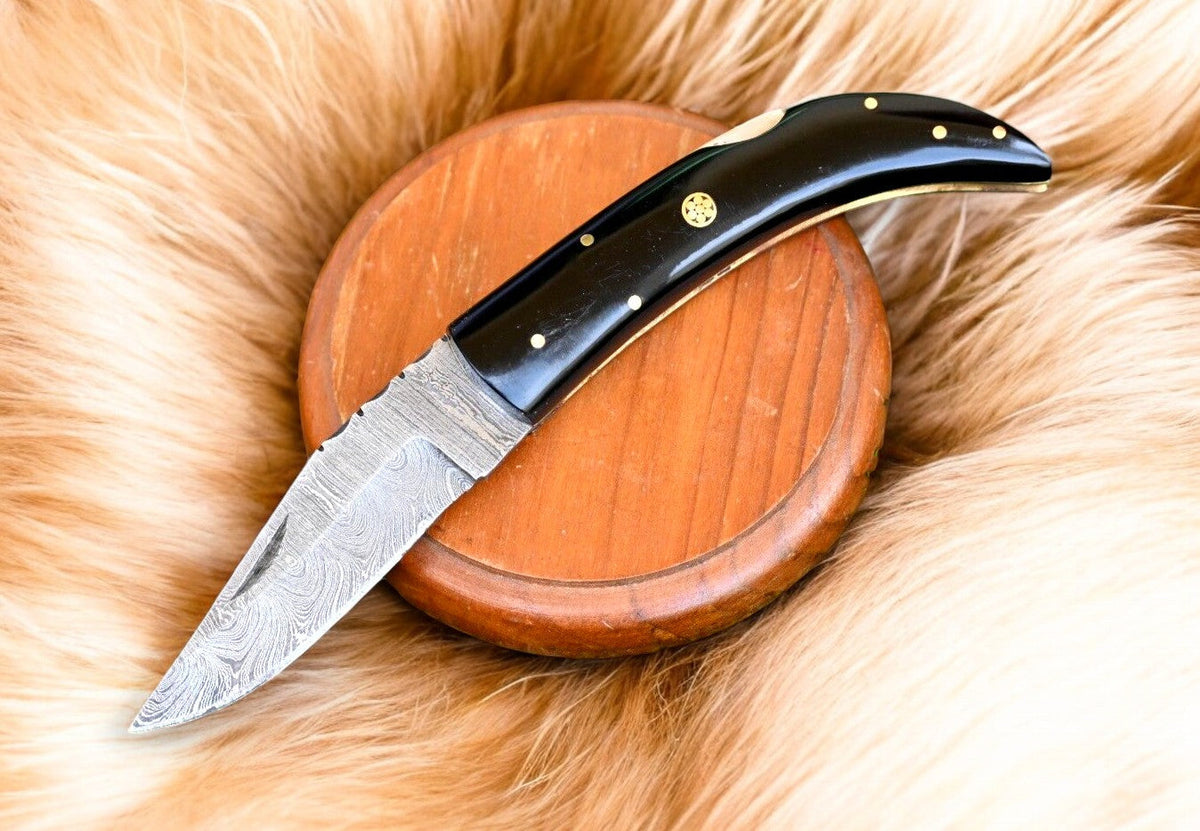 Handmade Damascus Steel Pocket Knife with Buffalo Horn