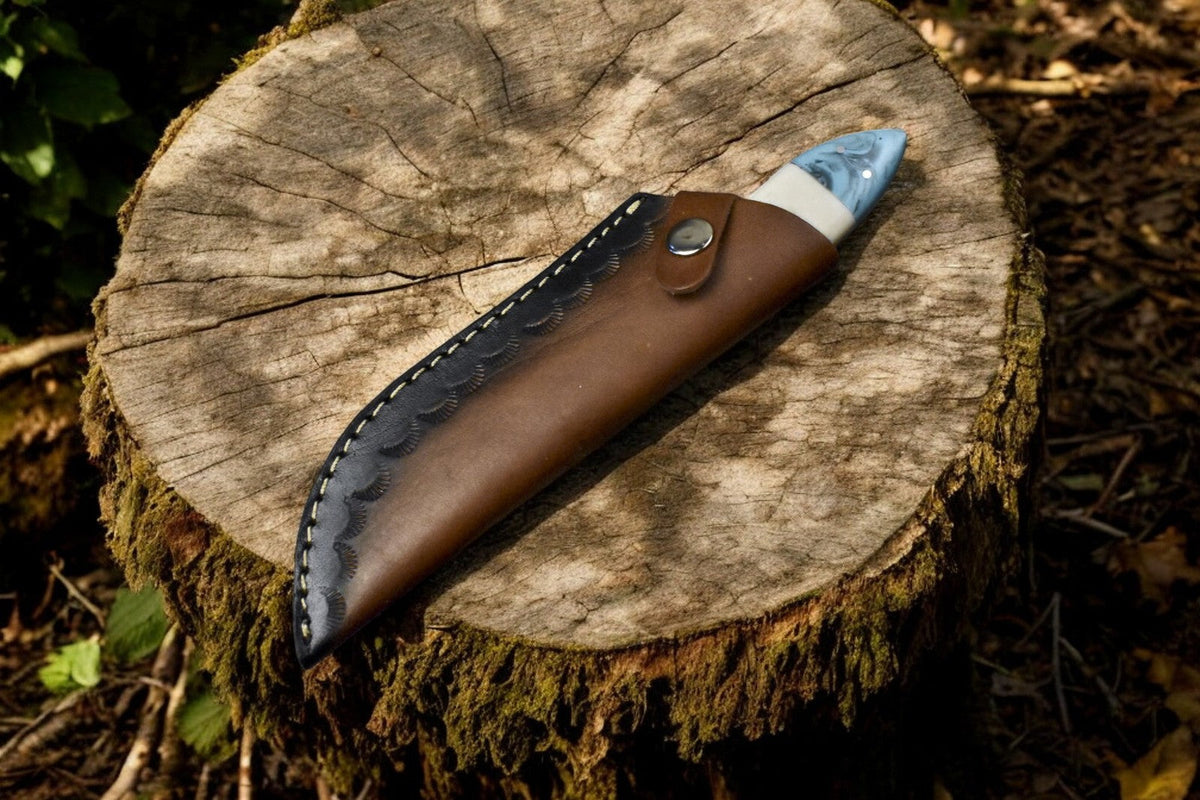 Handmade Damascus Steel Skinning Knife with Leather Sheath