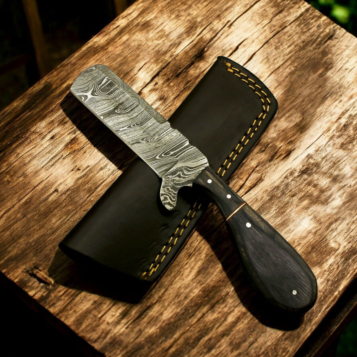 Custom Handmade Bull Cutter Knife – Damascus Steel, 8”
