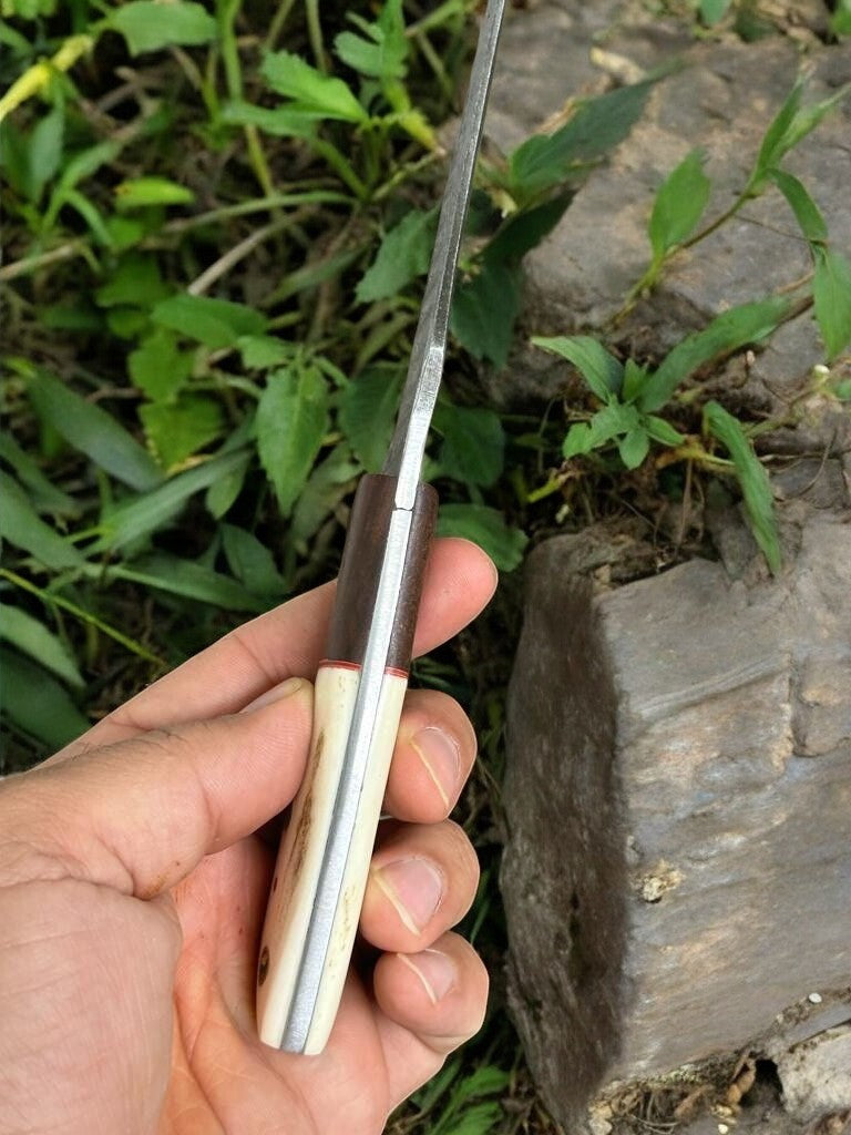 Custom Handmade Hunting Knife – Damascus Steel Blade