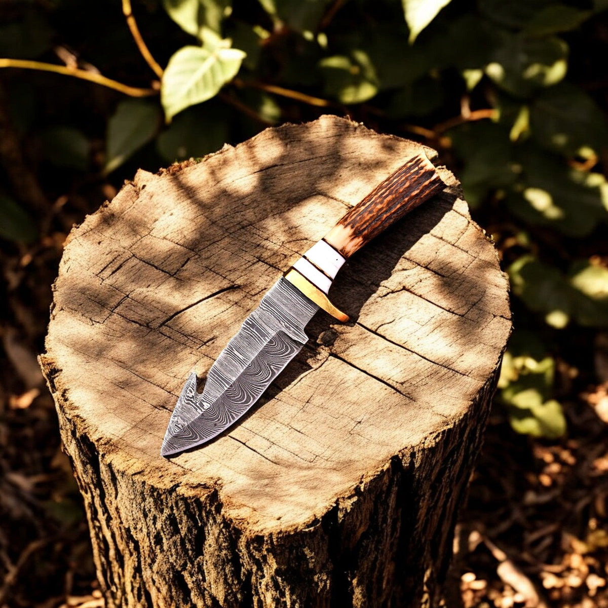 Custom Handmade Damascus Hunting Knife – 8" with Antler Handle