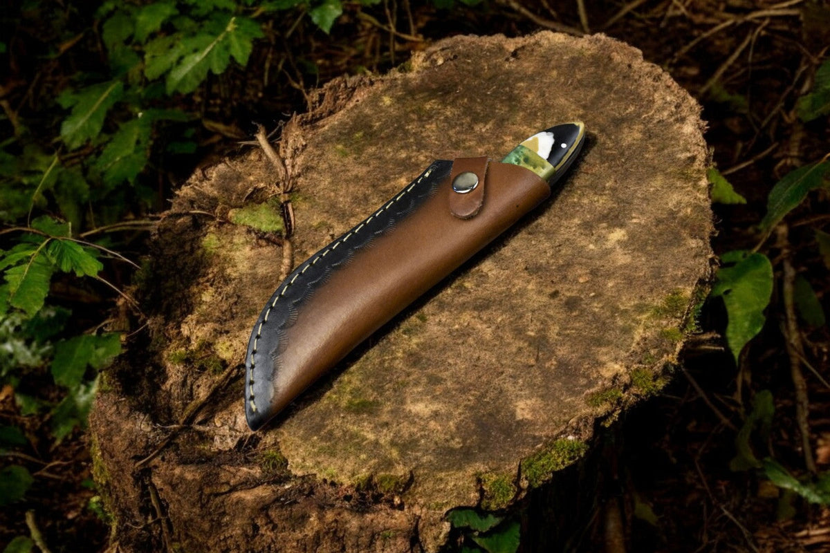 Handmade Damascus Steel Skinning Knife with Leather Sheath