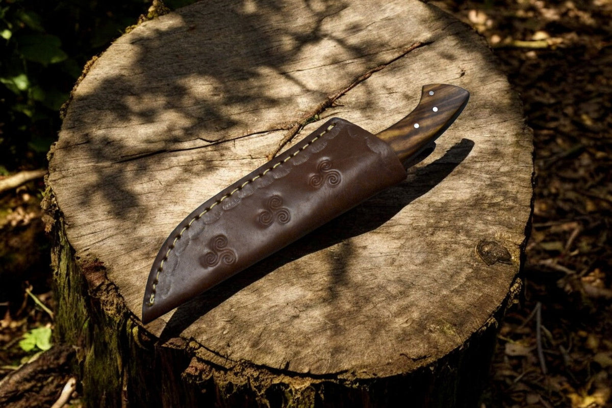 Handmade Damascus Steel Skinning Knife with Rosewood & Olivewood Handle