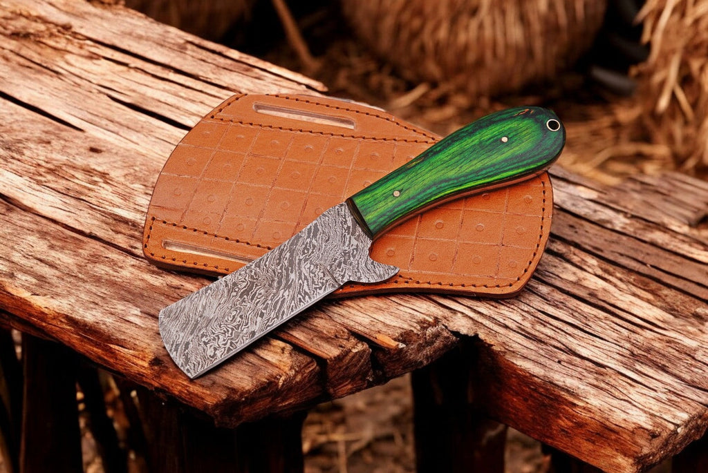 Handmade Bull Cutter Knife – Damascus Steel & Exotic Wood