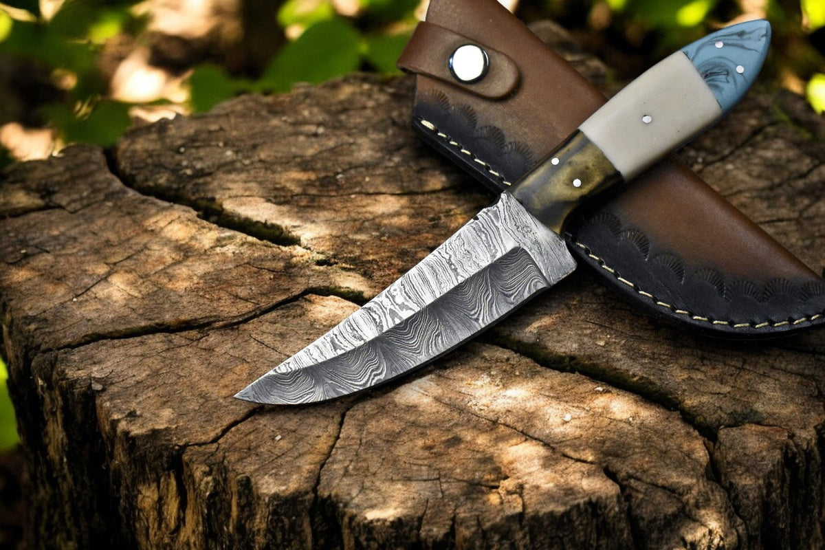 Handmade Damascus Steel Skinning Knife with Leather Sheath