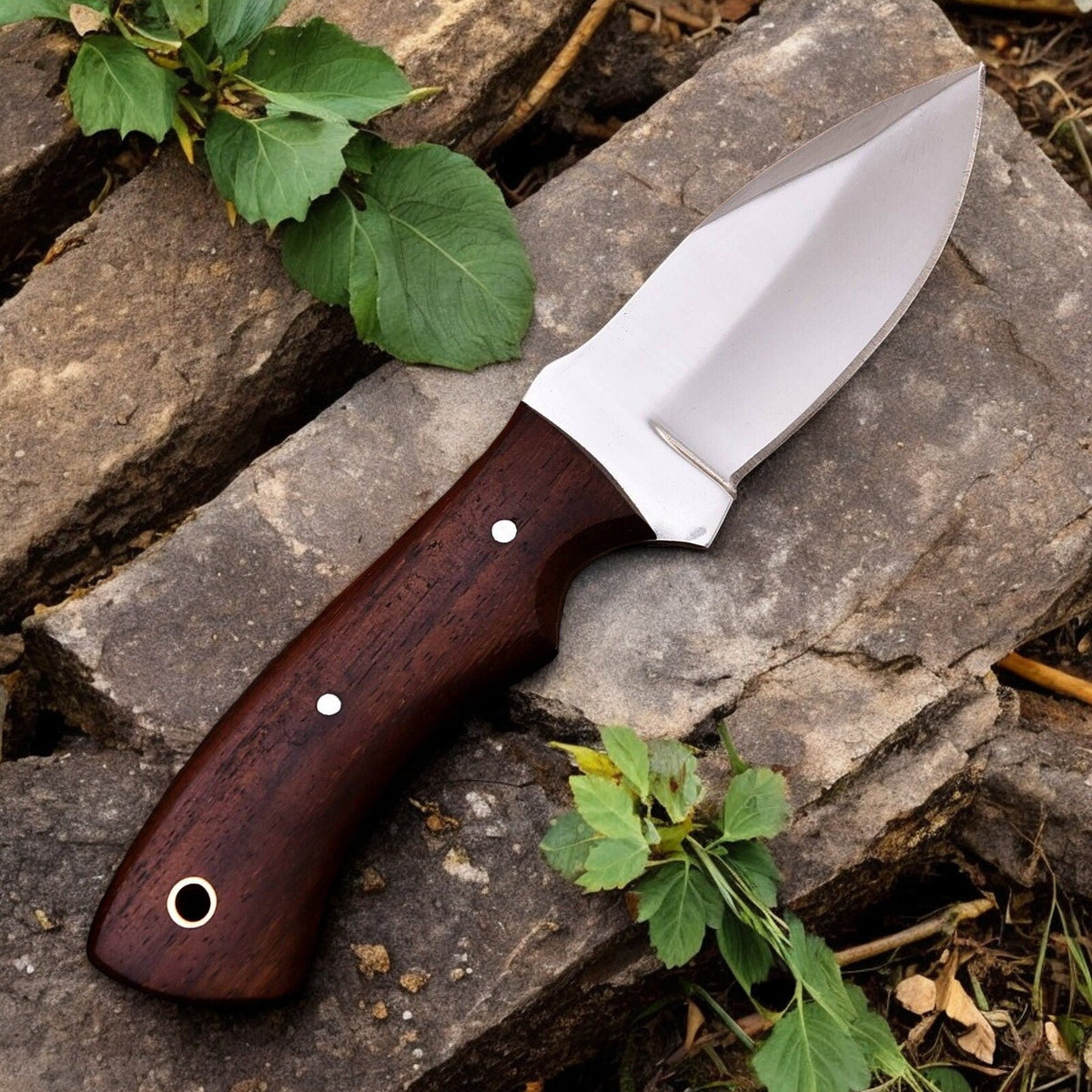 Custom Handmade Hunting Knife – High-Carbon Steel Blade